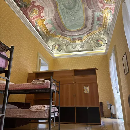 Hostel Experience Σαλέρνο