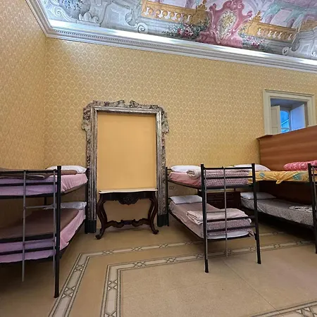 Hostel Experience Σαλέρνο
