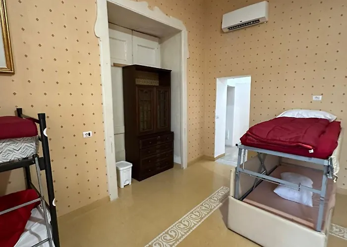 Experience Hostal Salerno